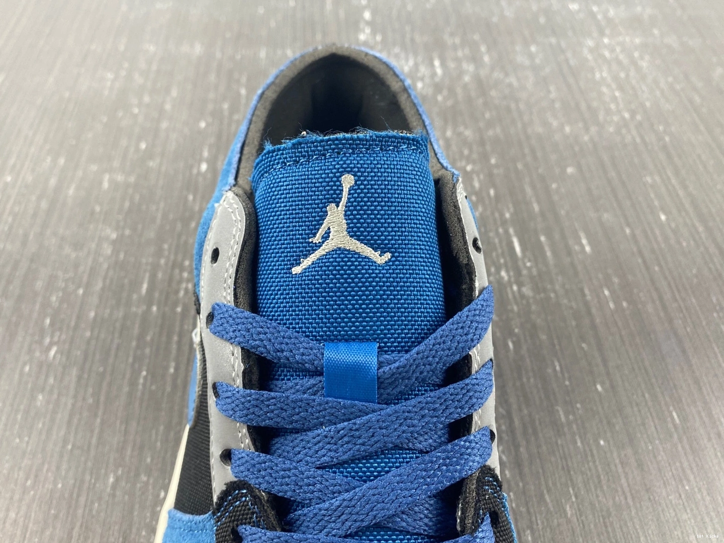 Navy Jordan Air Craft DR8867-400 Low 1 0123